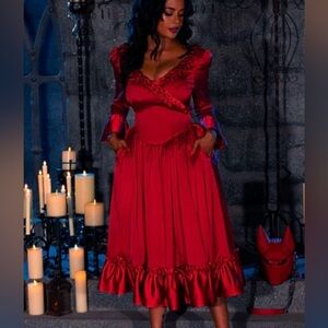 NWT la femme en noir Dracula Mina red dress M